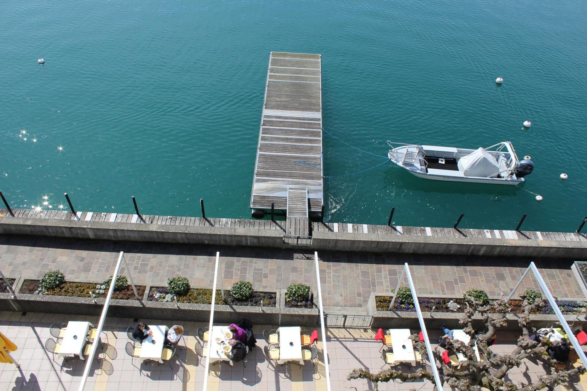 Hotel Restaurant Bellevue Au Lac Thun Exterior foto
