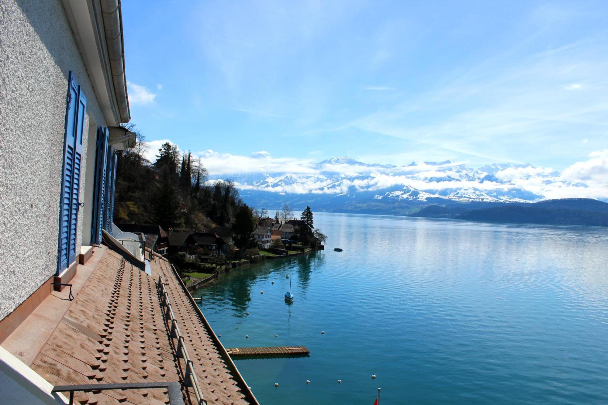 Hotel Restaurant Bellevue Au Lac Thun Exterior foto